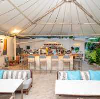 Kiss Cafe & Beach Cuisine 