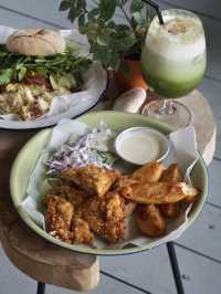 This JB Secret Garden Café is Just a Short Walk from CIQ