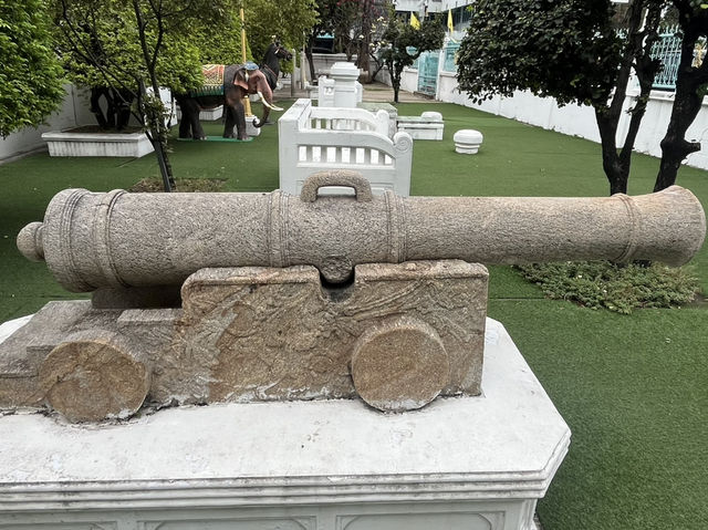 泰國曼谷寺廟之一景點：Wat Hong Rattanaram Ratchaworawihan，適合拍照打卡觀光旅遊！