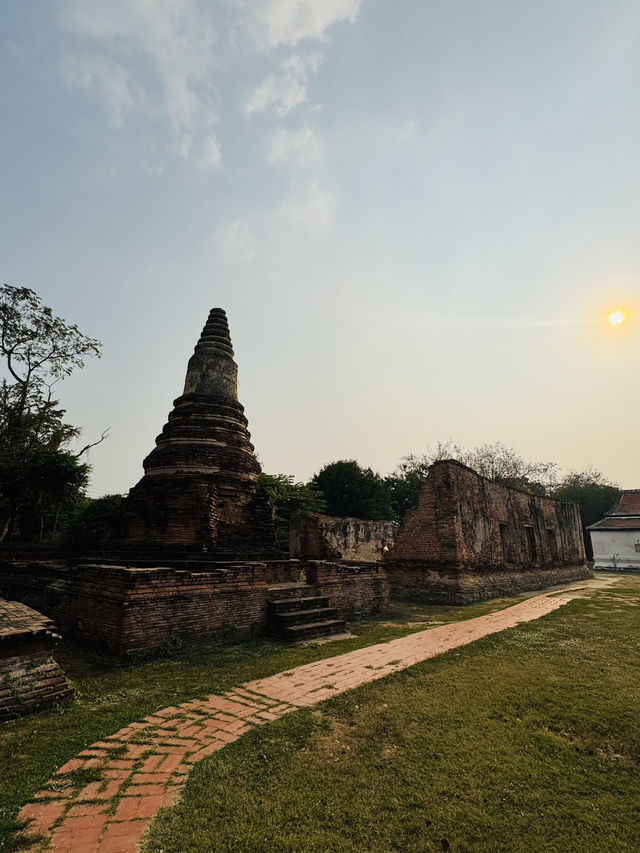 วัดพุทไธสวรรย์ สายมูต้องมาเสริมโชคลาภและพลังศรัทธา