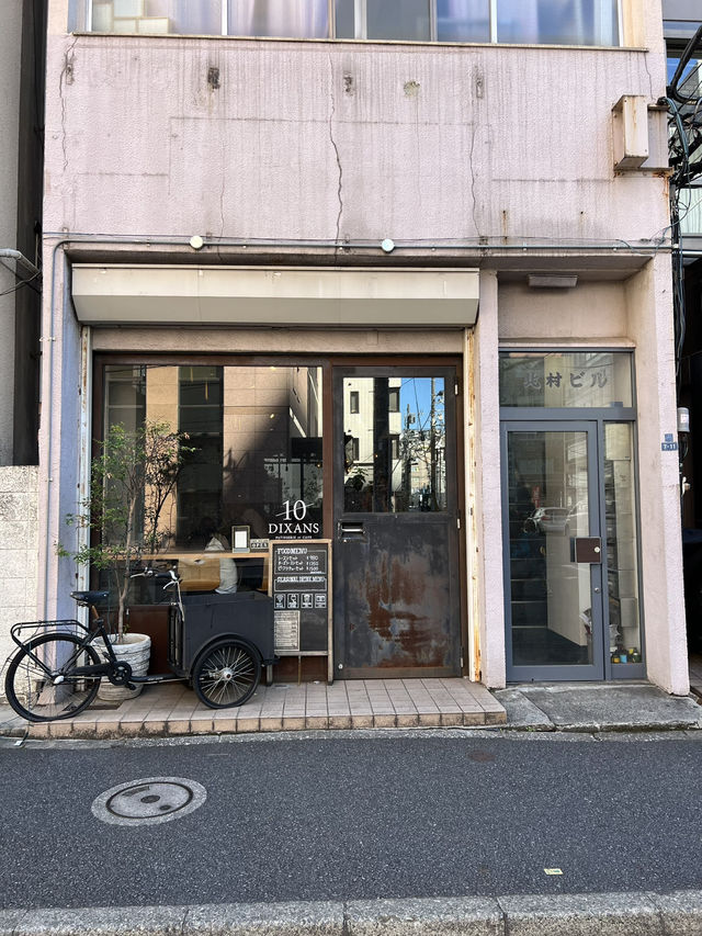 Chill Spot for Coffee and Work: 10 DIXANS SUIDOBASHI☕️
