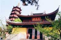 At the Rooster's Crow in Jiming Si Temple