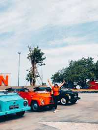 A UNIQUE EXPERIENCE RIDING CLASSIC CARS IN BALI.