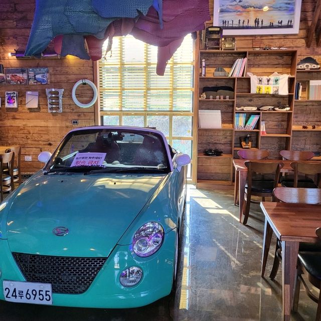 충주 이색 자동차카페 코치빌더
