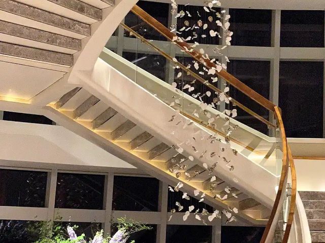 首爾全球第二高的飯店喜格尼爾酒店𝐒𝐢𝐠𝐧𝐢𝐞𝐥 𝐒𝐞𝐨𝐮𝐥｜豪華視野、還能逛百貨+玩樂園！ 