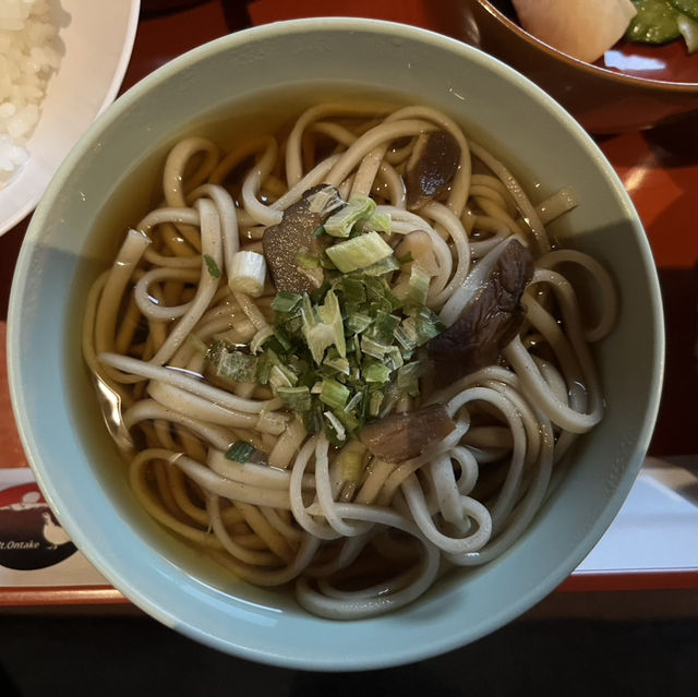 【石室山荘】　雲上の宿