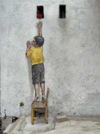 Exploring the great murals of Georgetown! 