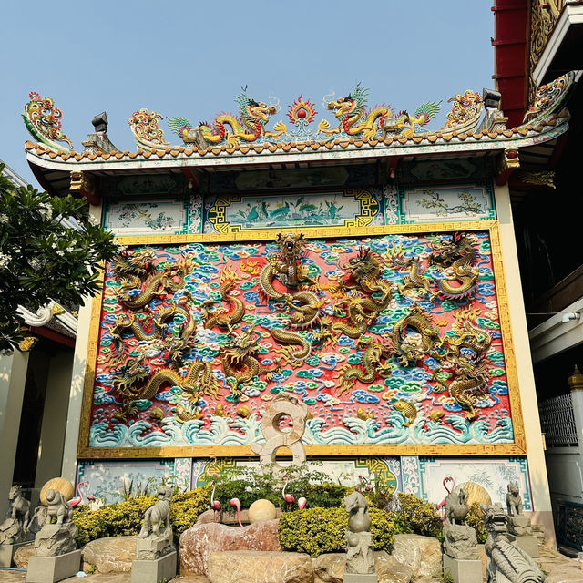 วัดกระทุ่มเสือปลา 