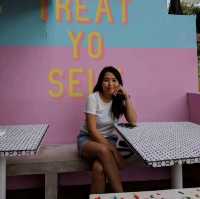 Good spot for ice cream and brunch