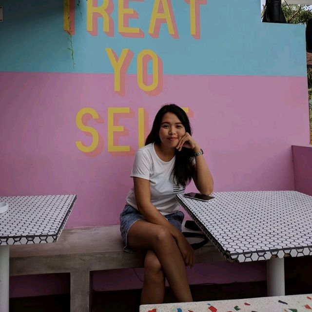 Good spot for ice cream and brunch