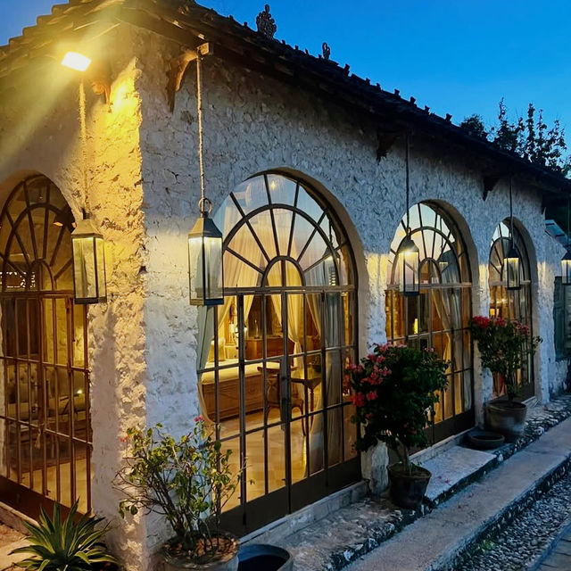 A Tranquil Retreat in Timeless Beauty