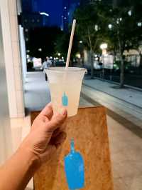 設計簡約工業風的神戶Blue Bottle 💙🟦🔵