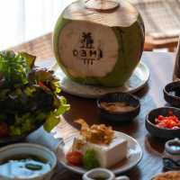 𝐃𝐞𝐦𝐢 𝐈𝐈𝐈 ( เดมี่ เดอะ เติร์ด )