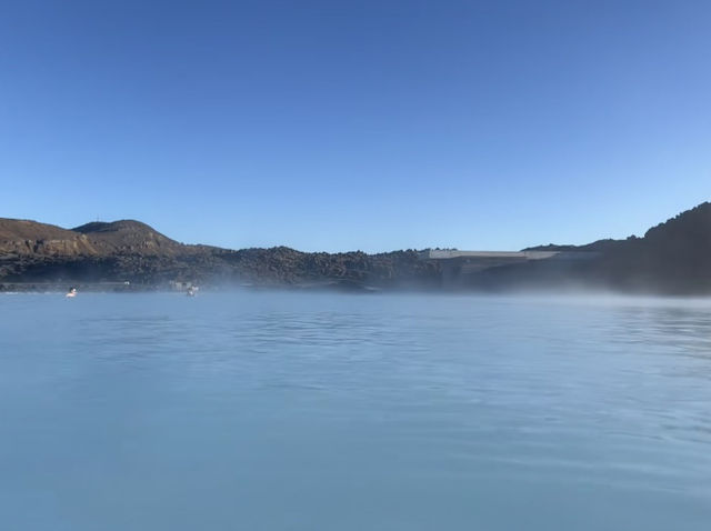 ♨️ 冰島藍湖溫泉 Blue Lagoon — 冰火奇景的夢幻療癒之地