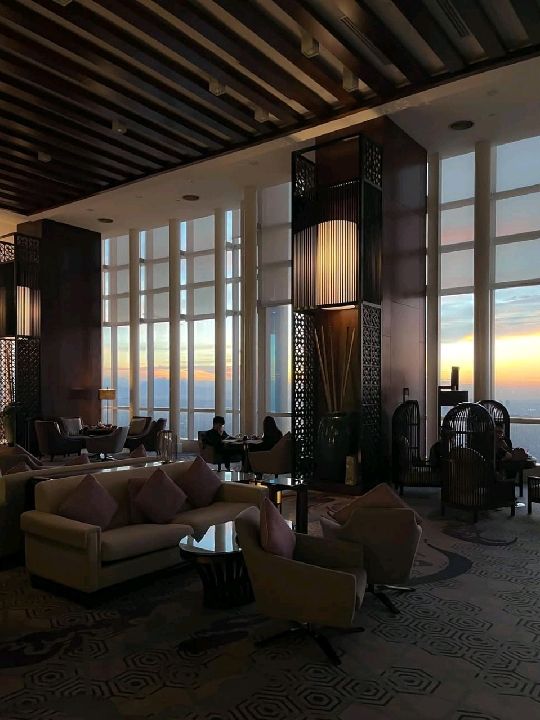 The Hive Lounge