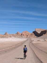 Valle de la Luna – Chile’s Otherworldly Desert Wonderland