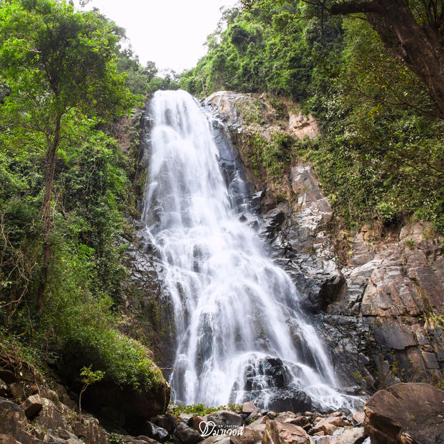 น้ำตกสาริกา 🌿 น้ำตกสุดฮิตแห่งนครนายก