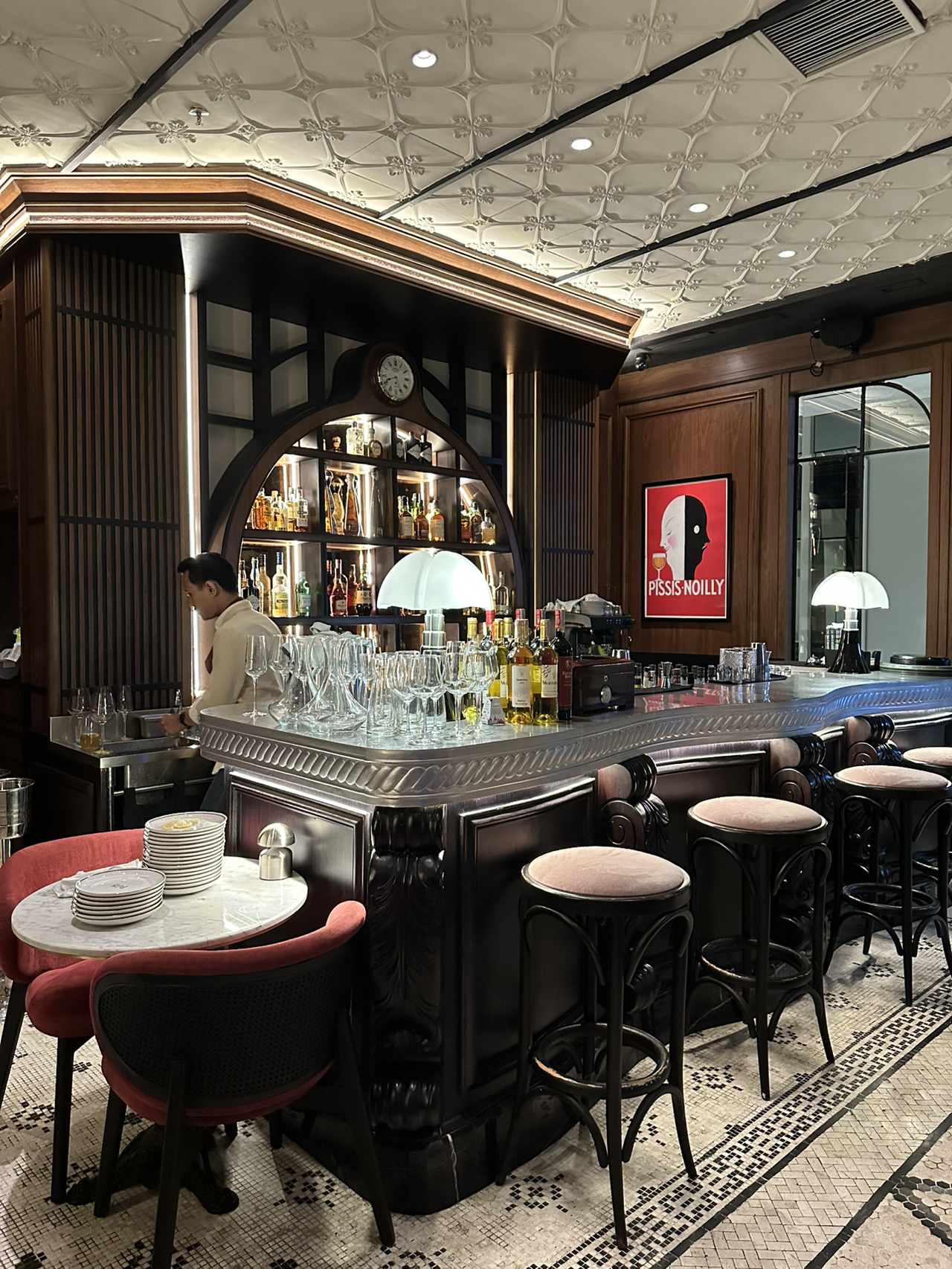 Paris Bistro Jakarta blends: Panoramic city views—perfect for romantic dinners or stylish hangouts. French-inspired food that’s both tasty and budget-friendly. A robust selection of liquors and wines. A sophisticated yet approachable design

If you’re craving that authentic French bistro experience—right here in Jakarta—this brand-new spot should be on your must-visit list. ❤️ #jakarta  #bistro  