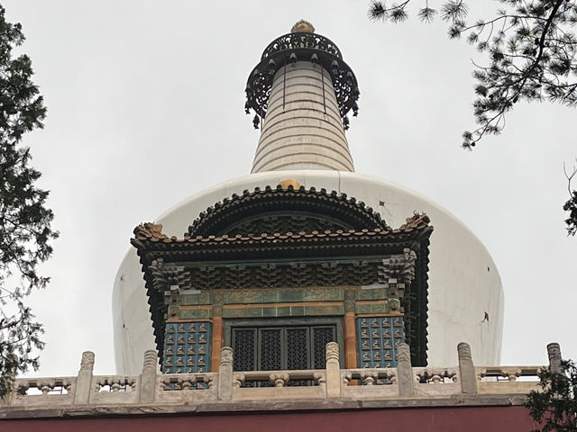 Soulful Beihai Park.