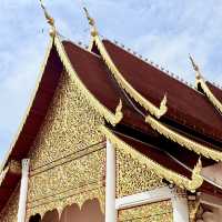 Peace in the Ruins: A Quiet Morning at Wat Chedi Luang