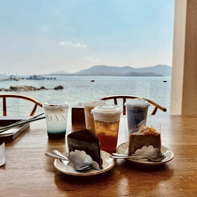 Palyn Cafe & Eatery 