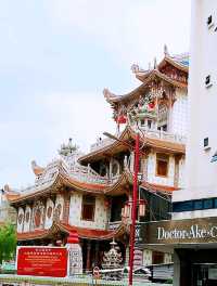 วัดฉื่อฉาง เป็นวัดจีนที่ตั้งอยู่ใจกลางเมืองหาดใหญ่