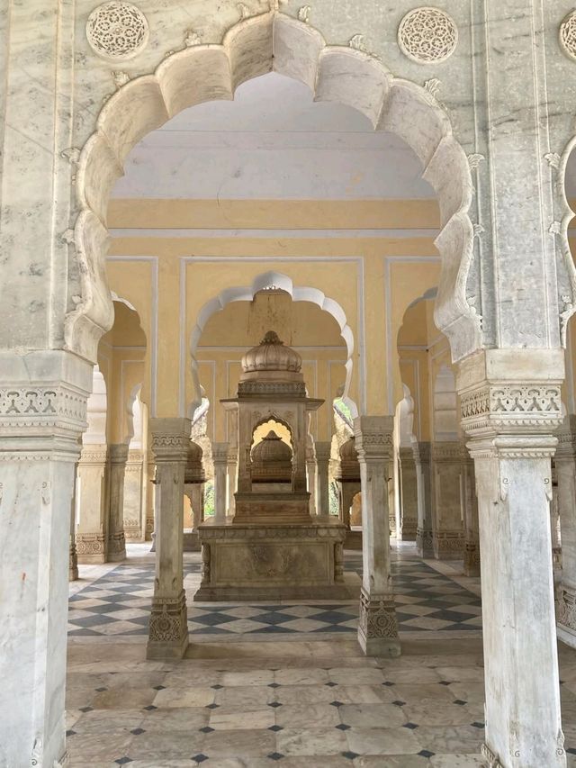 Gatore Ki Chhatriyan Is Quietly Stunning