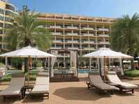 Dusit Thani Pattaya – พักหรู ติดทะเล วิวดีสุดปัง!