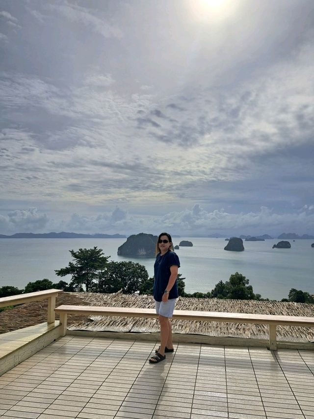 Khaotong Hill