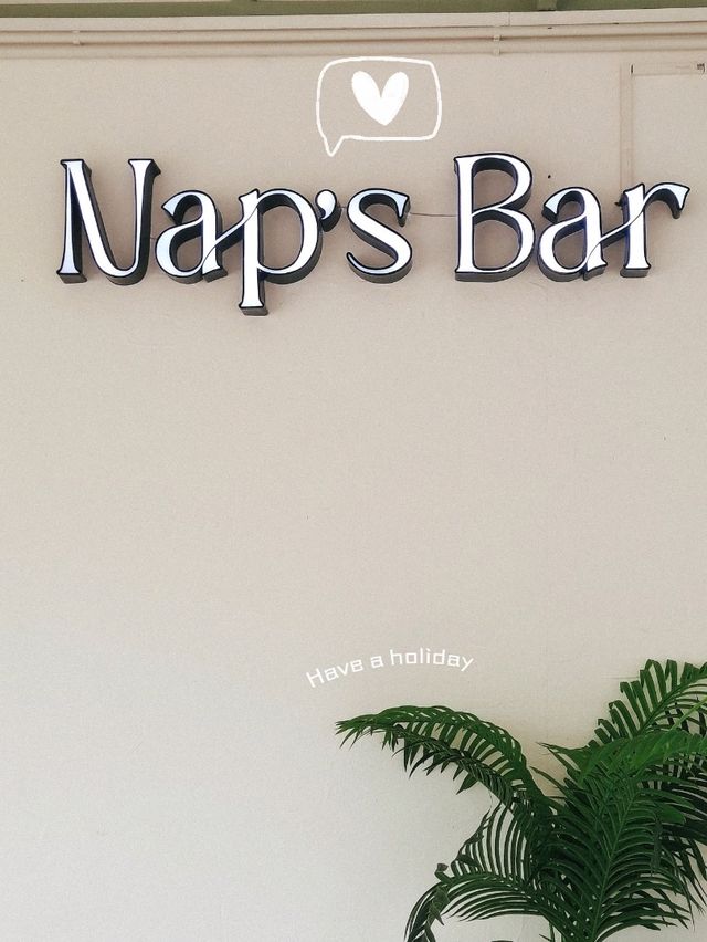 รีวิว Nap’s Bar (62 Block, ขอนแก่น) – ร้านนั่งชิลล์หลังตลาด 62 บล็อก 📍