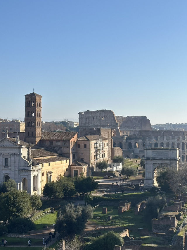 Palatine Hill: Where Emperors Dreamed And Rome Was Born