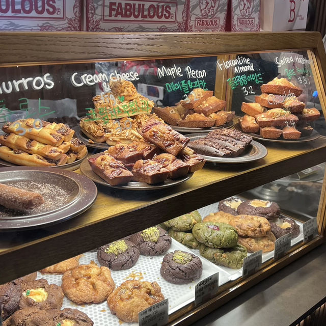 Retro Seoul Meets Paris Chic – My Visit to The Spot Fabulous, Seoul