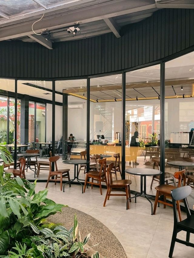 SKY tree Coffee And Eatery