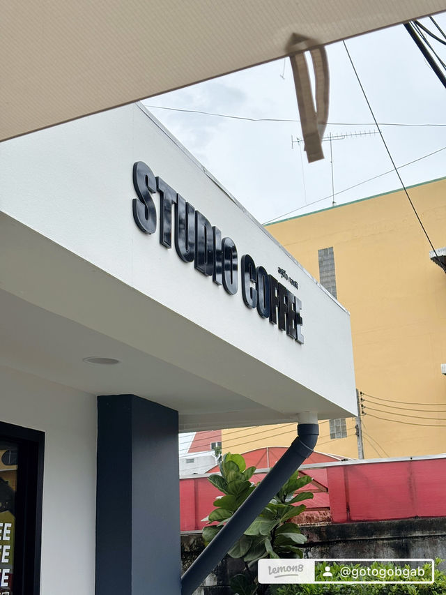 STUDIO COFFEE (coffee and film camera) แปดริ้ว