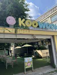 커피향이 흐르는 카페거리에서