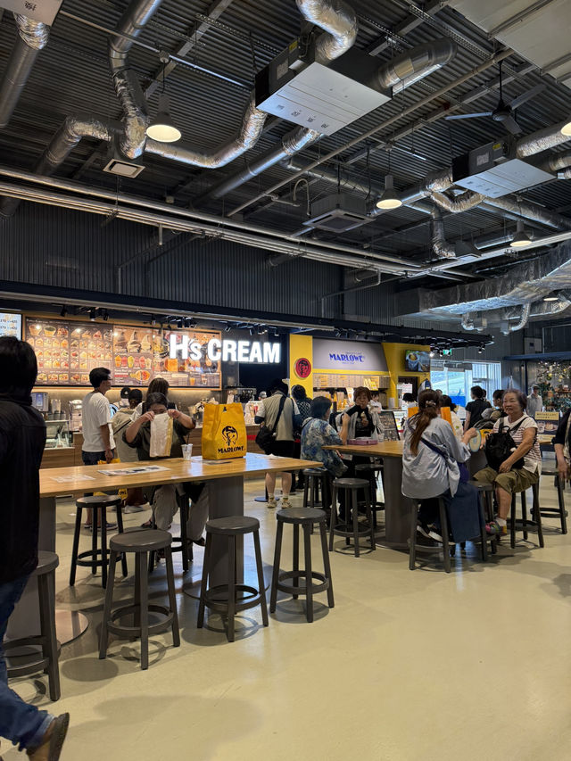 🍽️ よこすかポートマーケット（横須賀ポートマーケット） — 食＆景色の“海辺のフードエクスペリエンス”