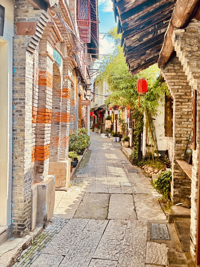 A Journey Through Zhujiajiao's Historical Heart