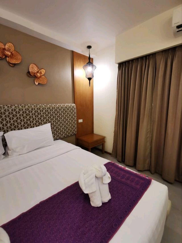 🏡 อบอุ่นเหมือนบ้าน The Signature hotel @Thapae