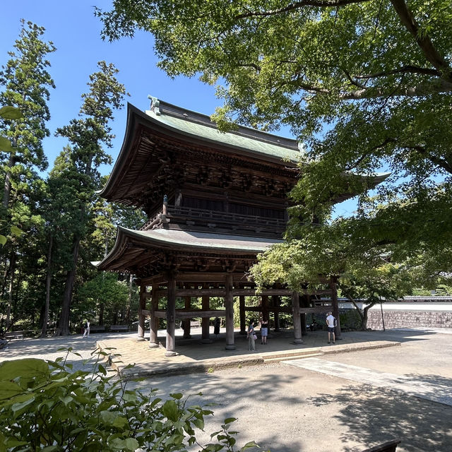 Passing Through History: The Sanmon Gate of Engaku-ji, Kamakura ⛩️