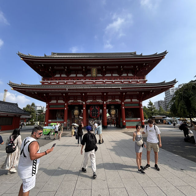 Guardian of Treasures: The Hōzō-mon Gate at Sensō-ji 🏮