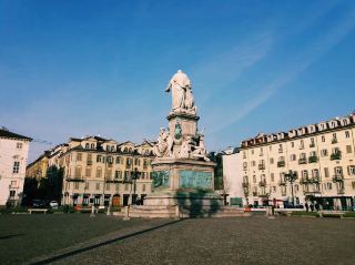 The Monumento a Camillo Benso