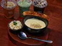 Lin’s Teahouse & Eatery