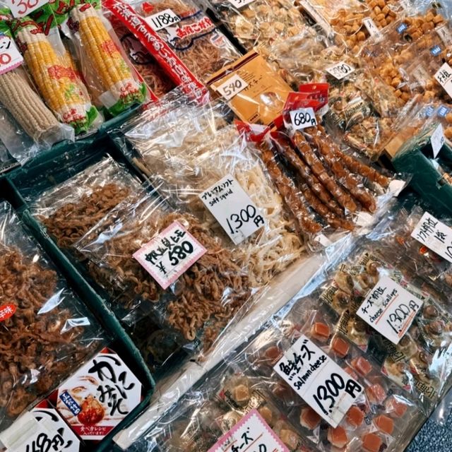 札幌二條市場：清晨的一碗爆盛海鮮丼元氣早餐
