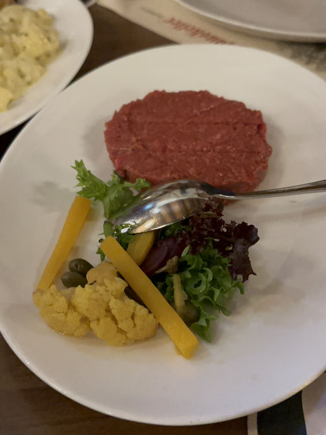 哥本哈根的繽紛房屋晚餐