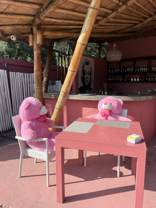 【ギリ島 インドネシア】PINK!PINK!PINK! 映え&かわいいHotel❤️