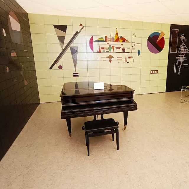 Musée d’Art Moderne et Contemporain de Strasbourg – A Dialogue Between Tradition and Innovation