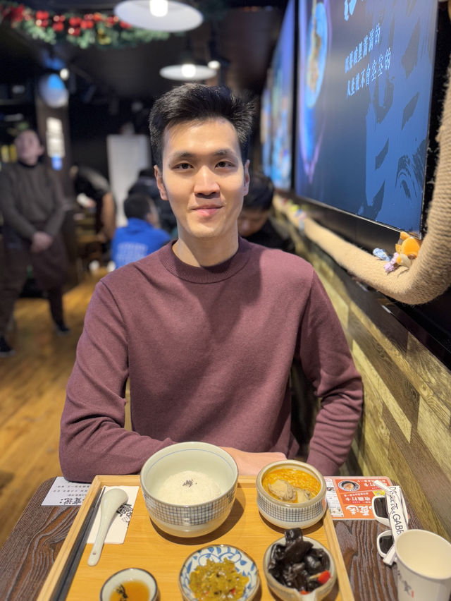 ข้าวราดซอสปู ที่อร่อยมากในเซี่ยงไฮ้