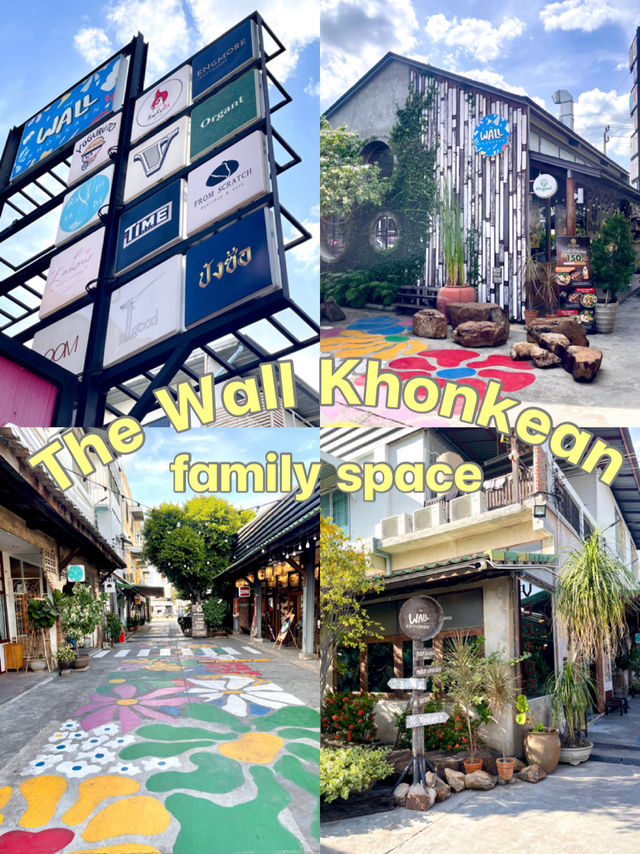 The wall khonkaen family space🍹☕️🍰🍝🍛🍵 The wall khonkaen family space🍹☕️🍰🍝🍛🍵