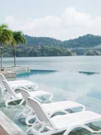 Langkawi Nights: From Seaside Luxury to Fire Show Magic 