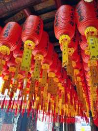 豐原最早的廟宇，宮內有嘉慶年間的文物喔！